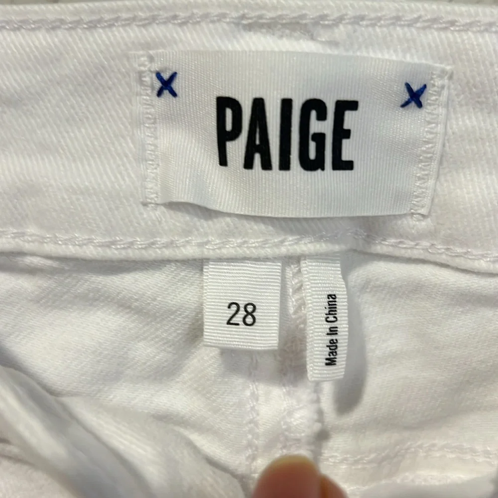 Paige White Jax Knee Jorts denim Bermuda shorts size 28